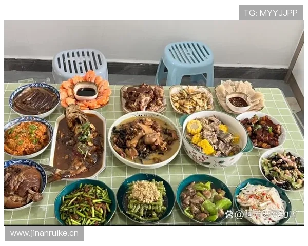 张常宁这生活真是让人看了都想问，她的家里到底有多少保姆啊？