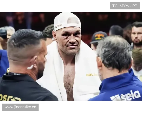 泰森·富里家里这规模，啧啧，住不起我先撤了！